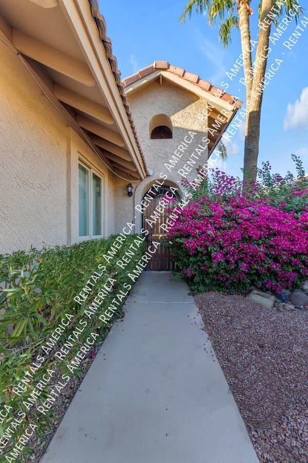 Available now Home in Arrowhead Lake Views and Pool! property image