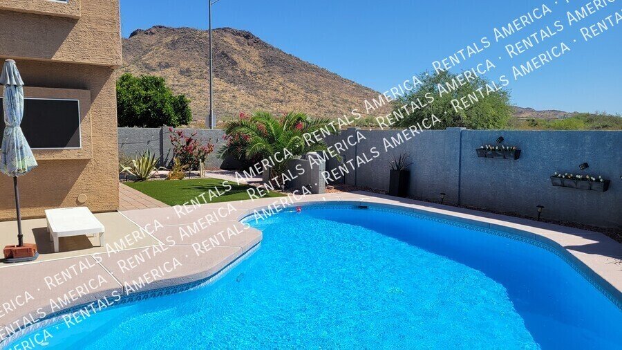 Amazing 4 Bedroom with Private Pool property image