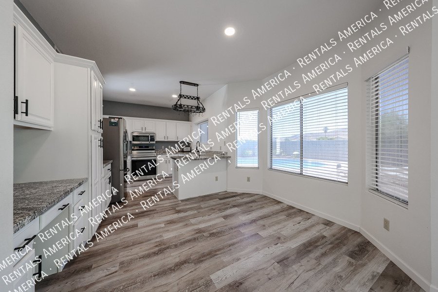 Amazing 4 Bedroom with Private Pool property image
