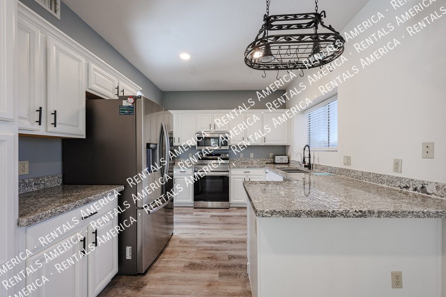 Amazing 4 Bedroom with Private Pool property image