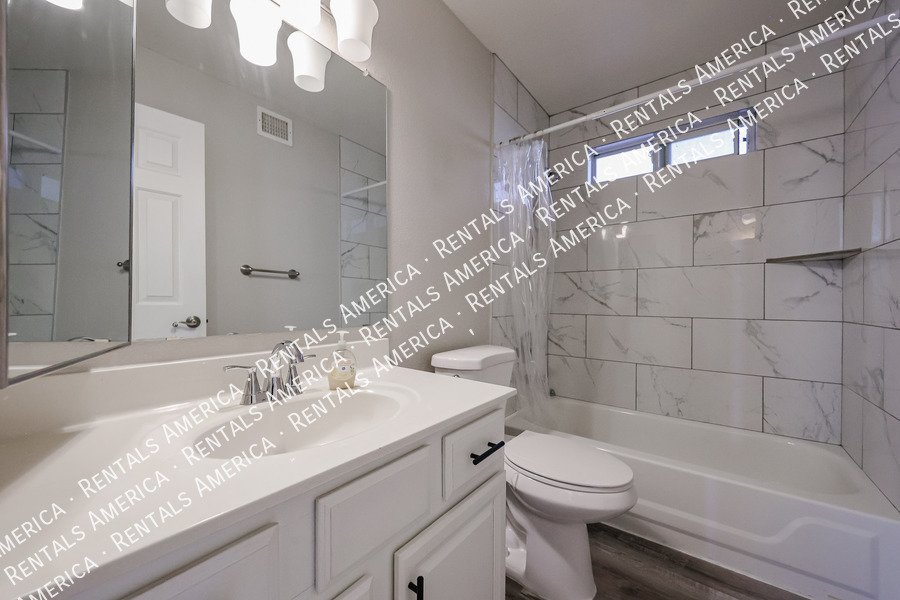 Amazing 4 Bedroom with Private Pool property image