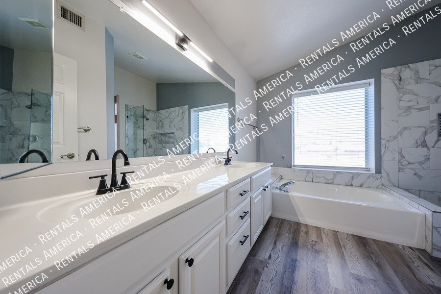 Amazing 4 Bedroom with Private Pool property image