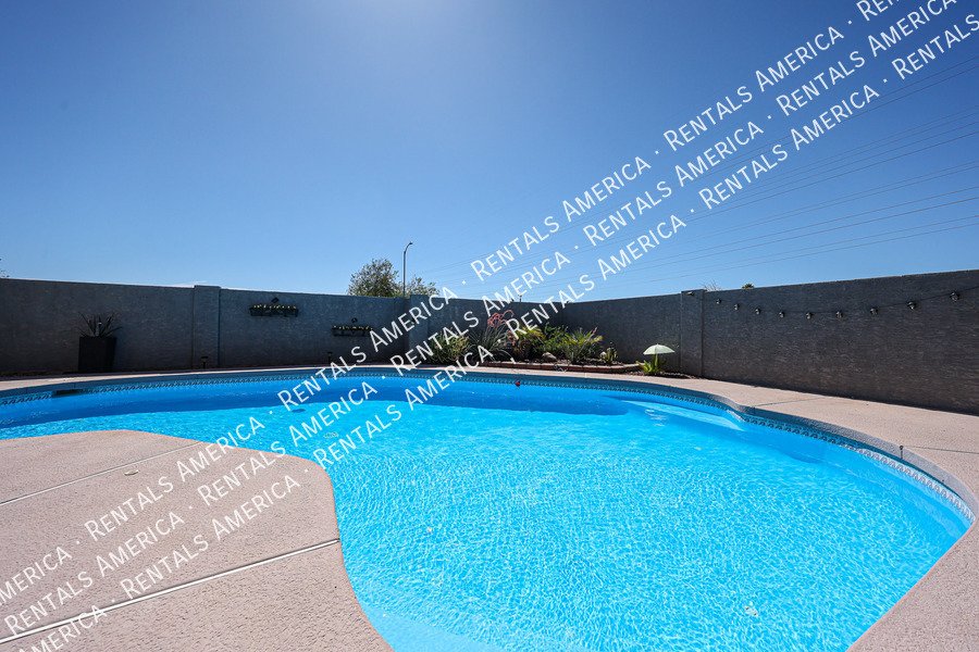 Amazing 4 Bedroom with Private Pool property image