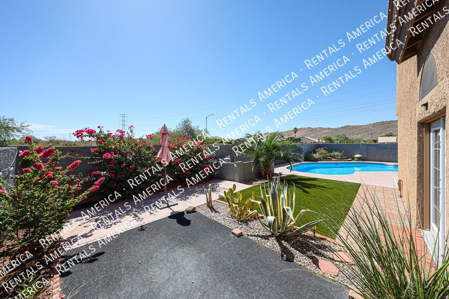 Amazing 4 Bedroom with Private Pool property image