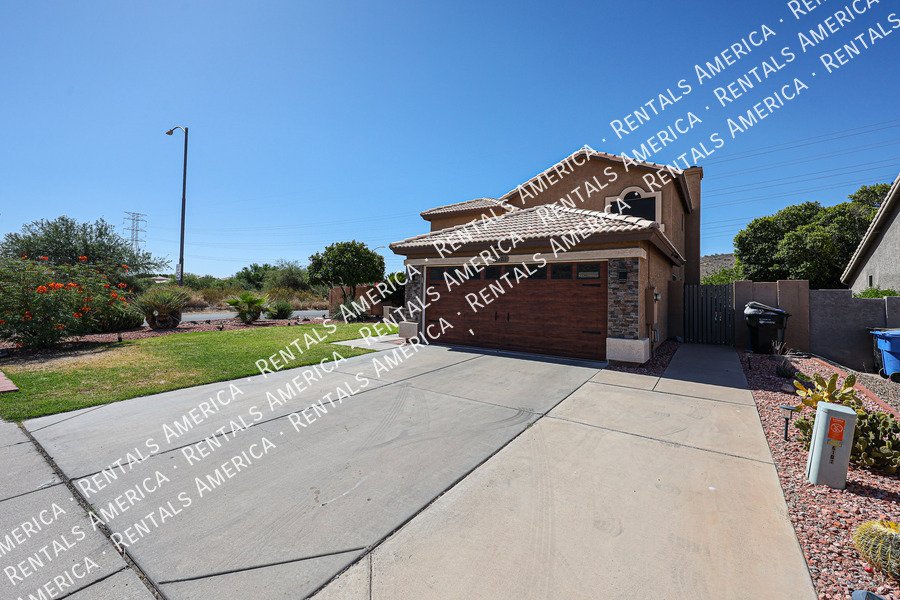 Amazing 4 Bedroom with Private Pool property image