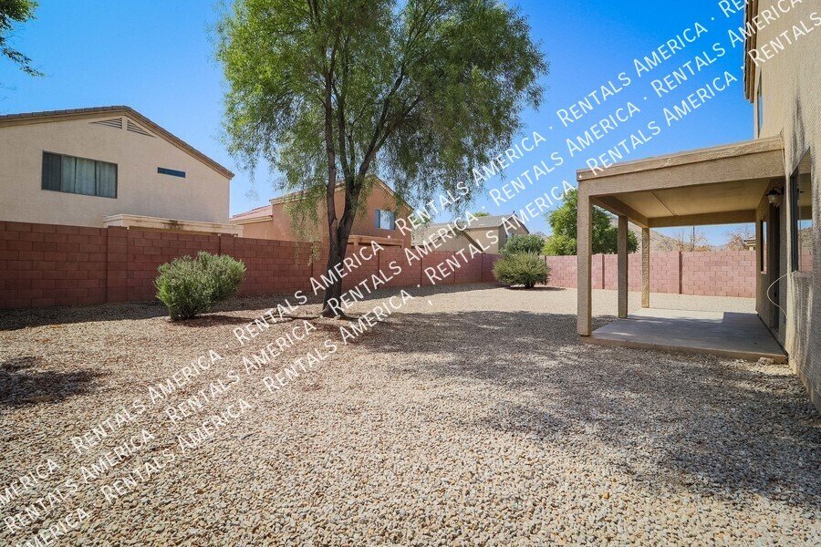 Wonderful 4-bedroom home with a loft located in San Tan Heights. property image