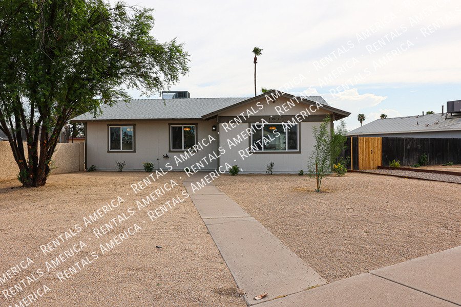 Charming 3 bedroom home in Glendale! property image
