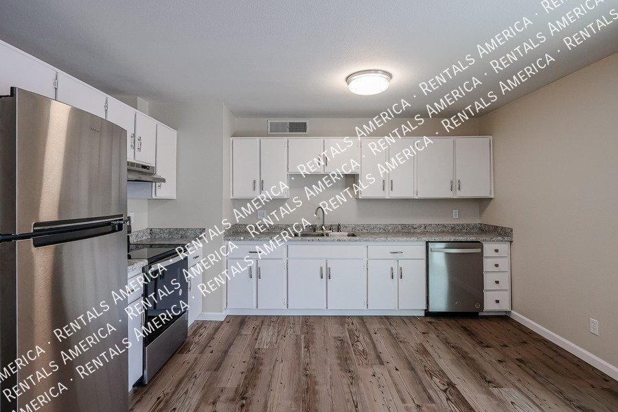 Charming 3 bedroom home in Glendale! property image