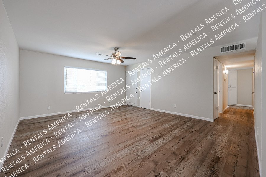 Charming 3 bedroom home in Glendale! property image