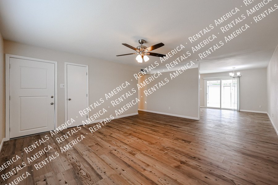 Charming 3 bedroom home in Glendale! property image