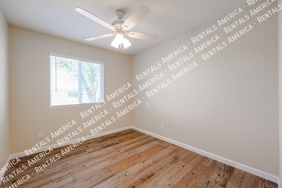 Charming 3 bedroom home in Glendale! property image