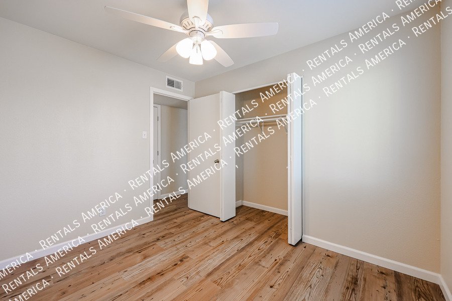 Charming 3 bedroom home in Glendale! property image