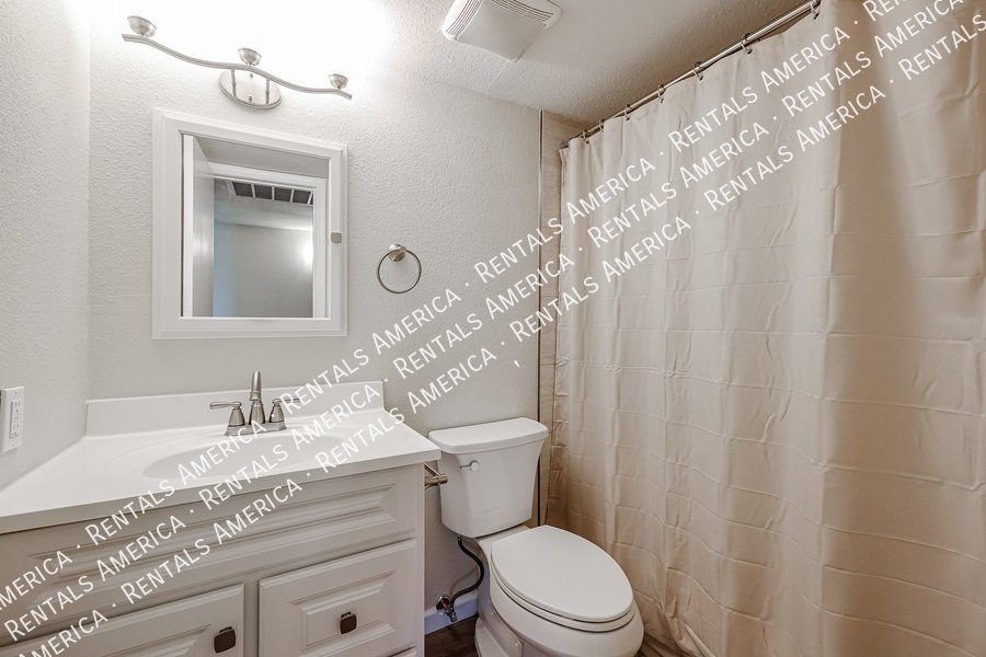 Charming 3 bedroom home in Glendale! property image