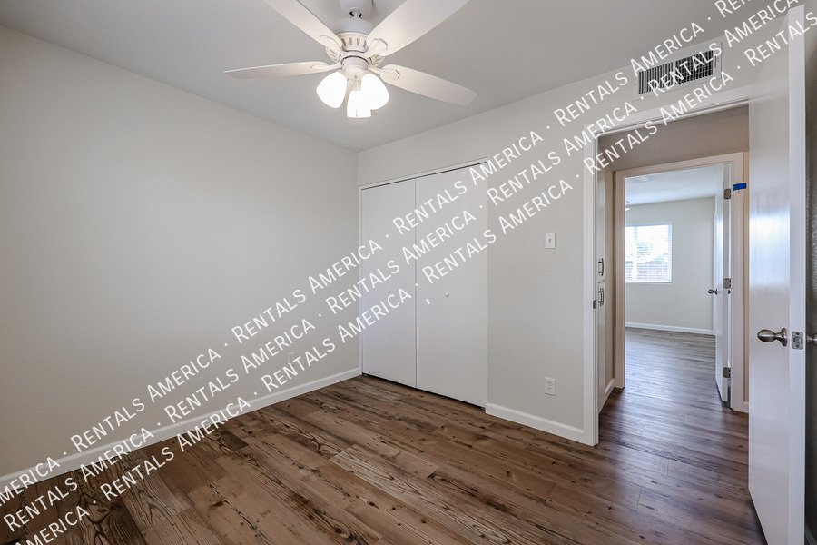 Charming 3 bedroom home in Glendale! property image