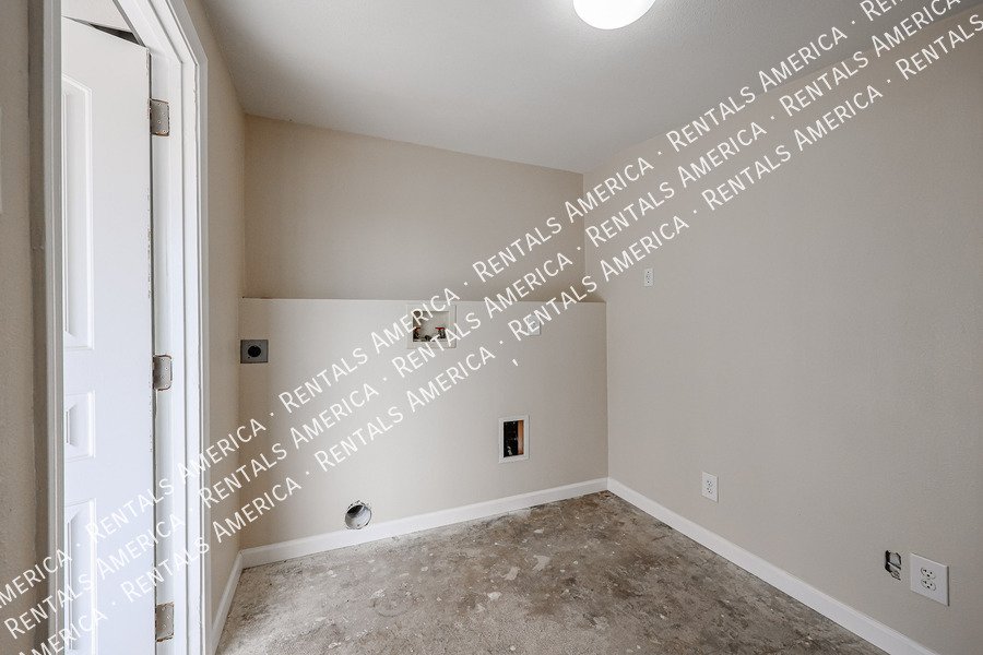 Charming 3 bedroom home in Glendale! property image