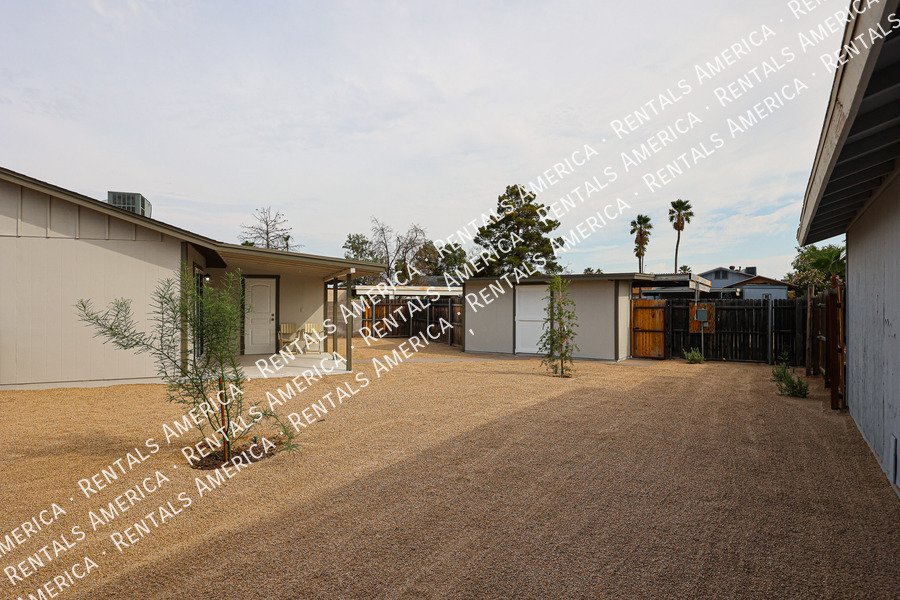 Charming 3 bedroom home in Glendale! property image