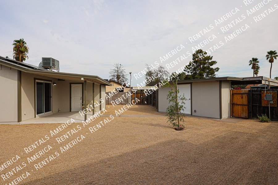 Charming 3 bedroom home in Glendale! property image