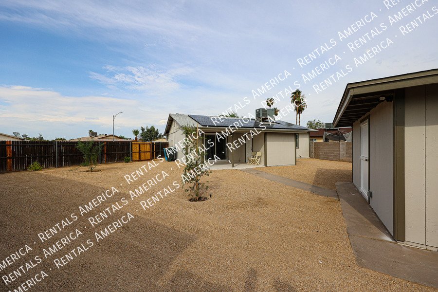 Charming 3 bedroom home in Glendale! property image