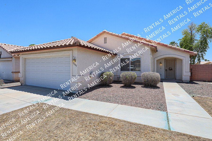 Lovely 3 BD, 2 BA Corner Lot Home in Wildflower Ranch in Goodyear! property image