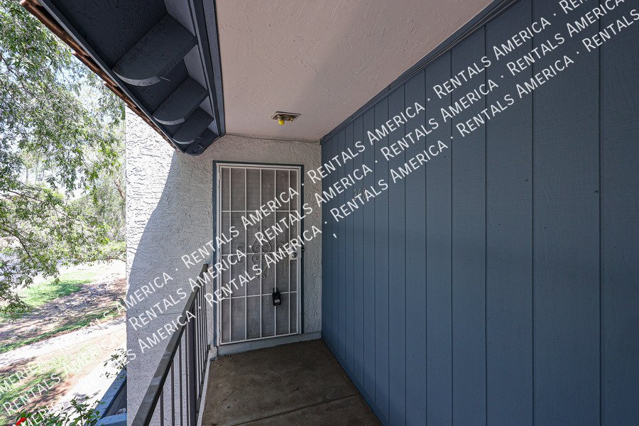 Updated Condo in Maryland Manor- $300 off Move-in by 6/30 property image
