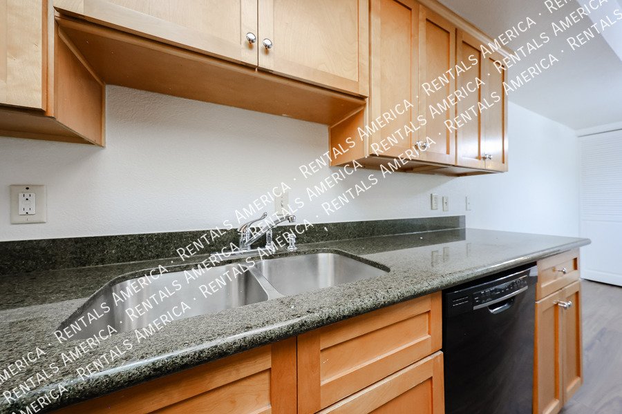 Updated Condo in Maryland Manor- $300 off Move-in by 6/30 property image