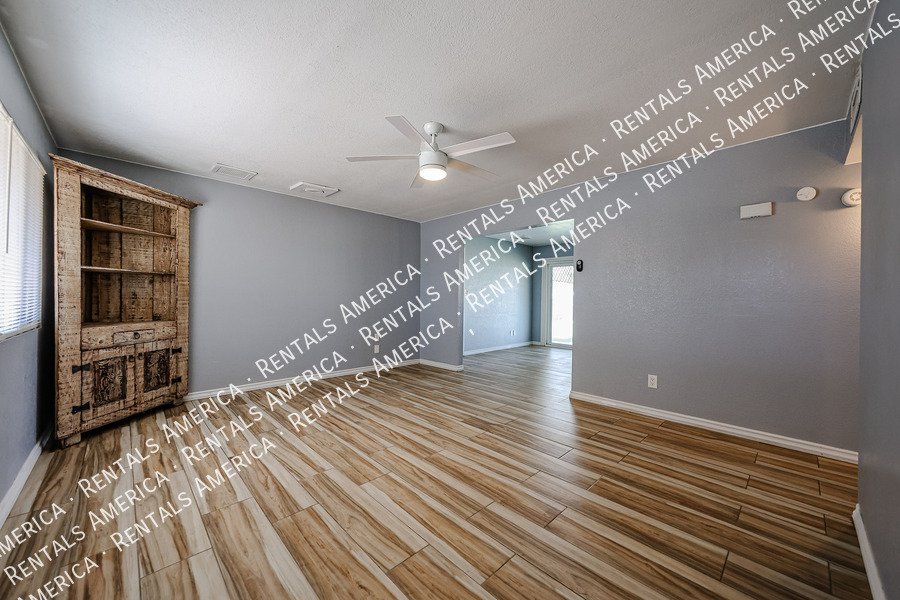 Cute and Cozy 2bedroom on Large Backyard!! Coming Soon!! property image