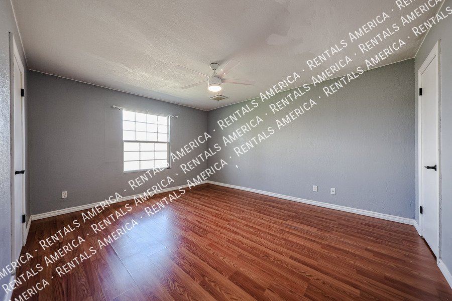 Cute and Cozy 2bedroom on Large Backyard!! Coming Soon!! property image