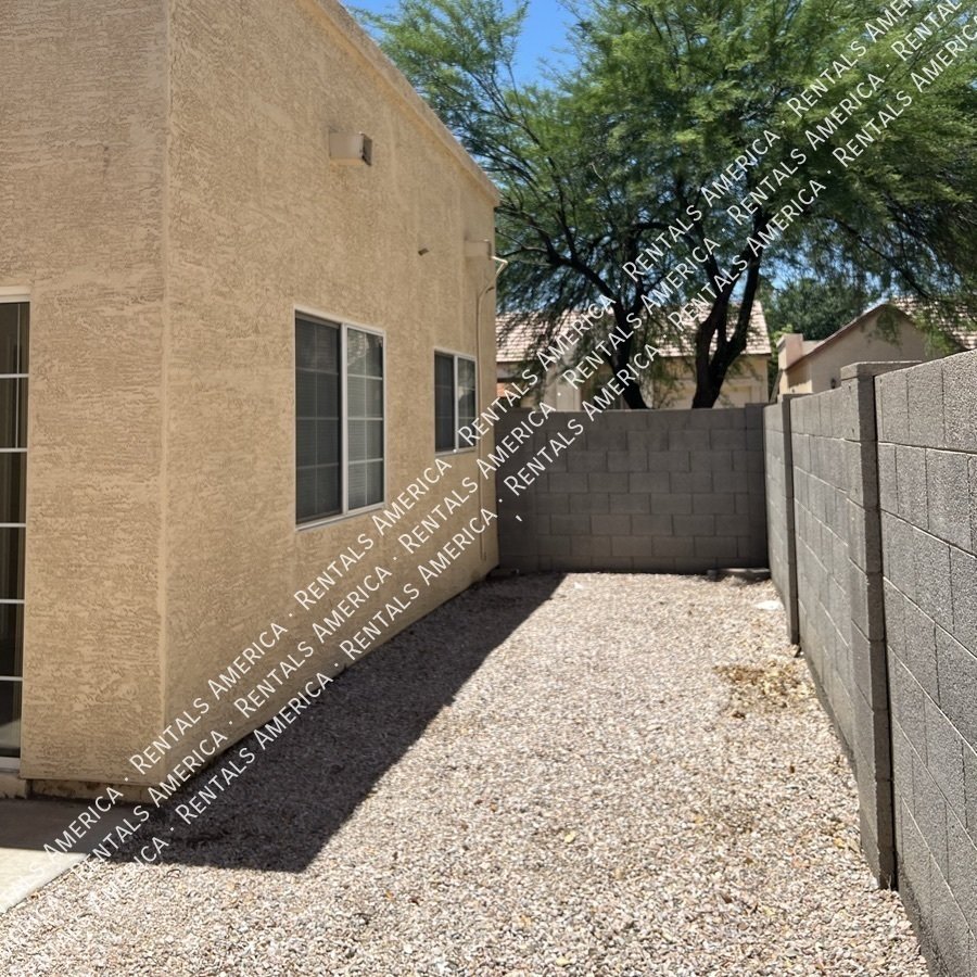 COMING SOON - Tempe 2BR Home with 2-Car Garage, Washer/Dryer & Great L property image