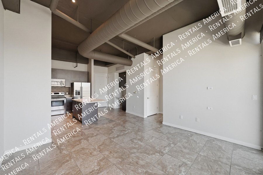 Beautiful 1 Bedroom in the Heart of Downtown Phoenix! property image