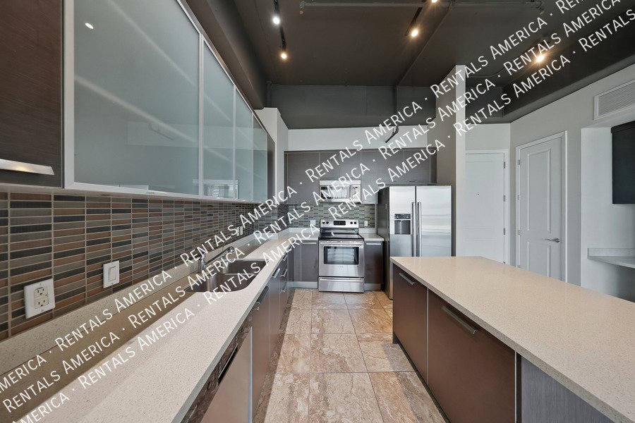Beautiful 1 Bedroom in the Heart of Downtown Phoenix! property image