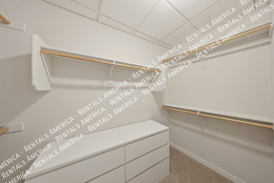 Beautiful 1 Bedroom in the Heart of Downtown Phoenix! property image