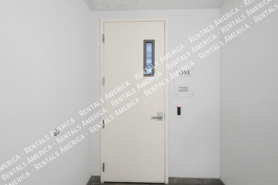 Beautiful 1 Bedroom in the Heart of Downtown Phoenix! property image