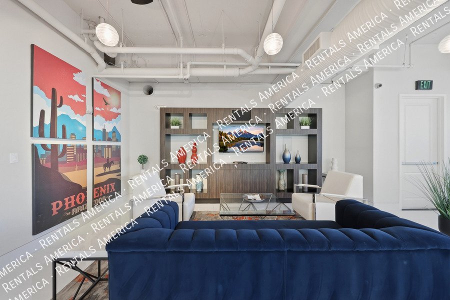 Beautiful 1 Bedroom in the Heart of Downtown Phoenix! property image