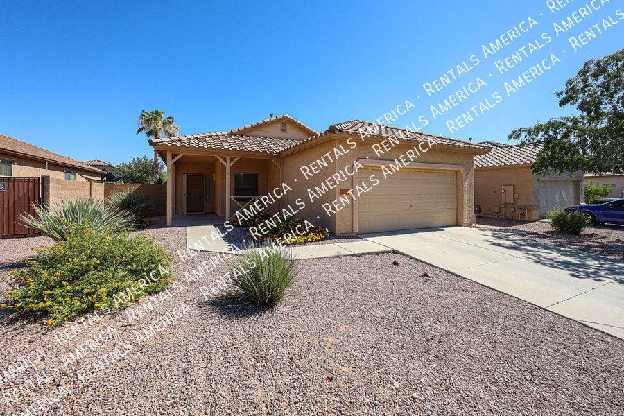 Charming 3 bed / 2 bath - Turf Backyard  property image