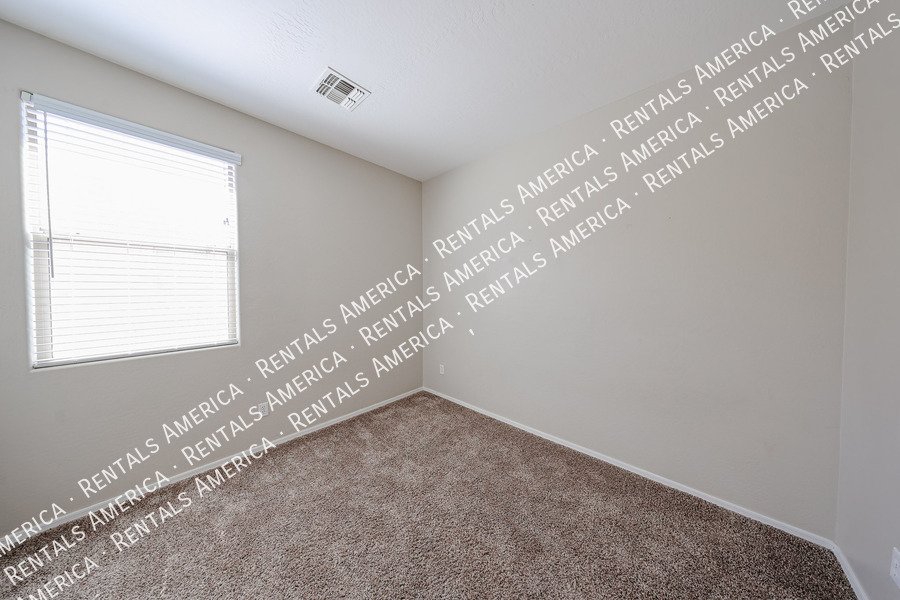 Charming 3 bed / 2 bath - Turf Backyard  property image