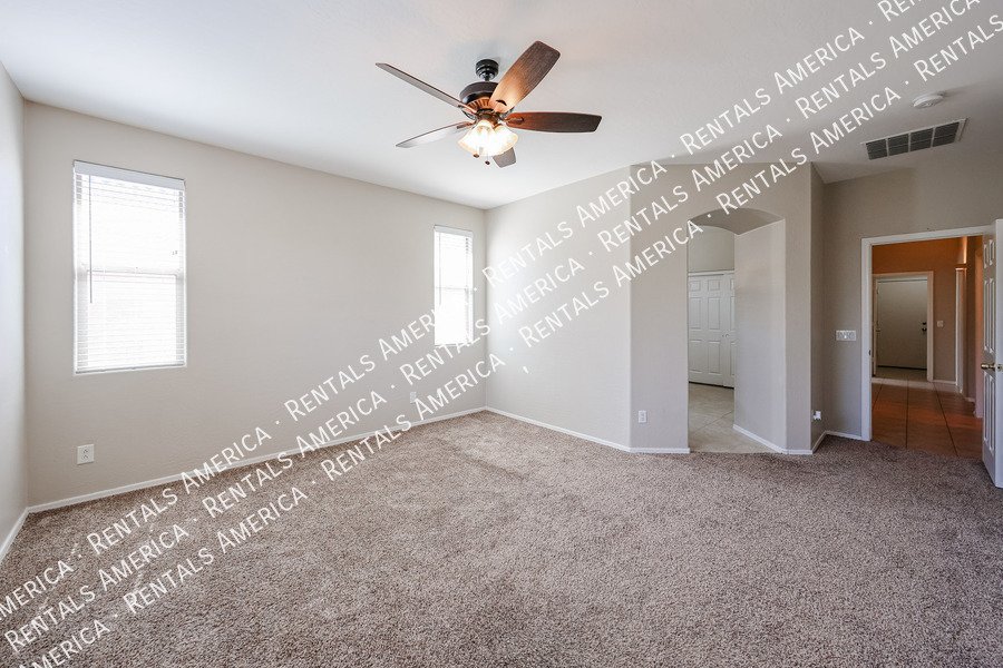 Charming 3 bed / 2 bath - Turf Backyard  property image
