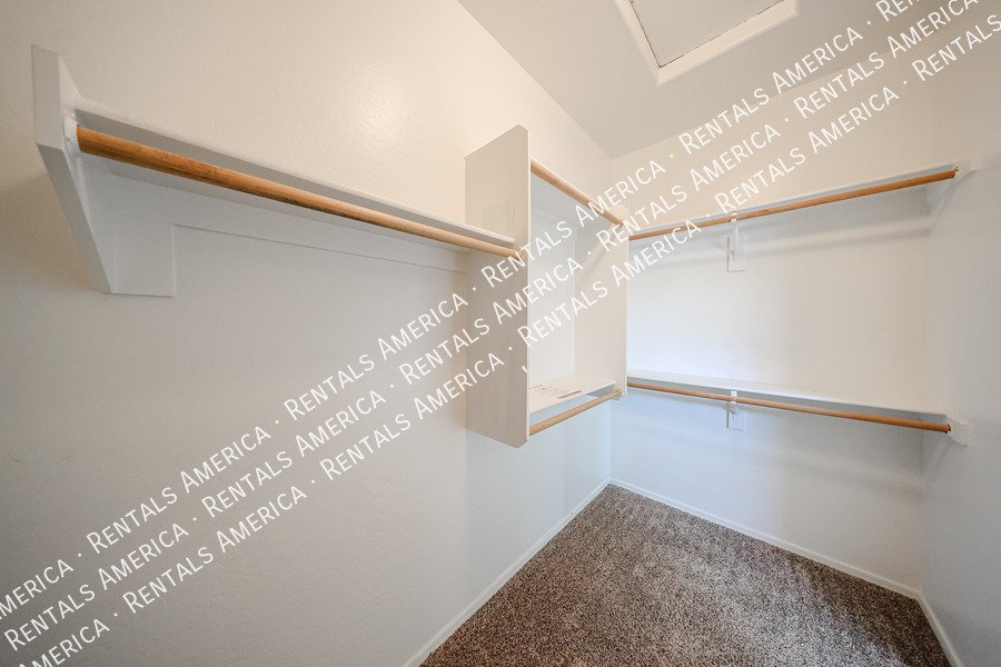 Charming 3 bed / 2 bath - Turf Backyard  property image