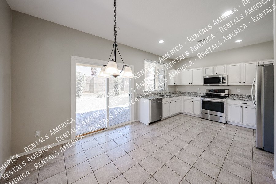 Charming 3 bed / 2 bath - Turf Backyard  property image