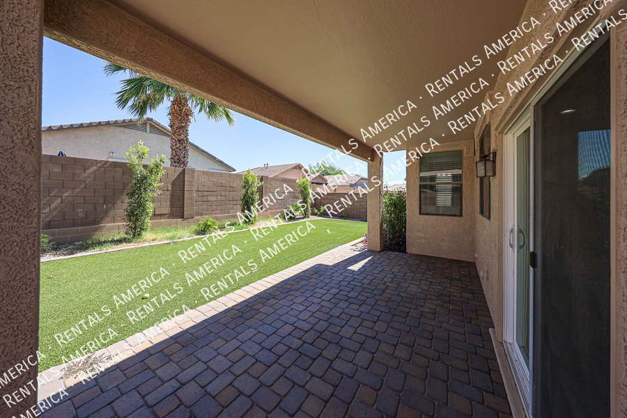 Charming 3 bed / 2 bath - Turf Backyard  property image