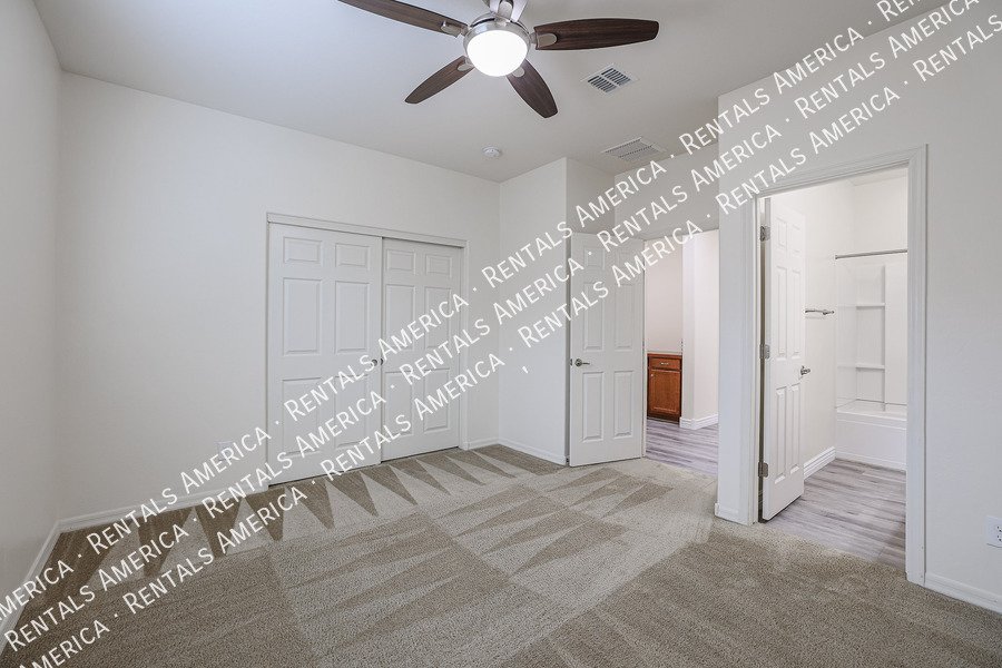 Available Now! Beautiful 5BD 3.5BA w/ Loft located in Peoria!!! property image