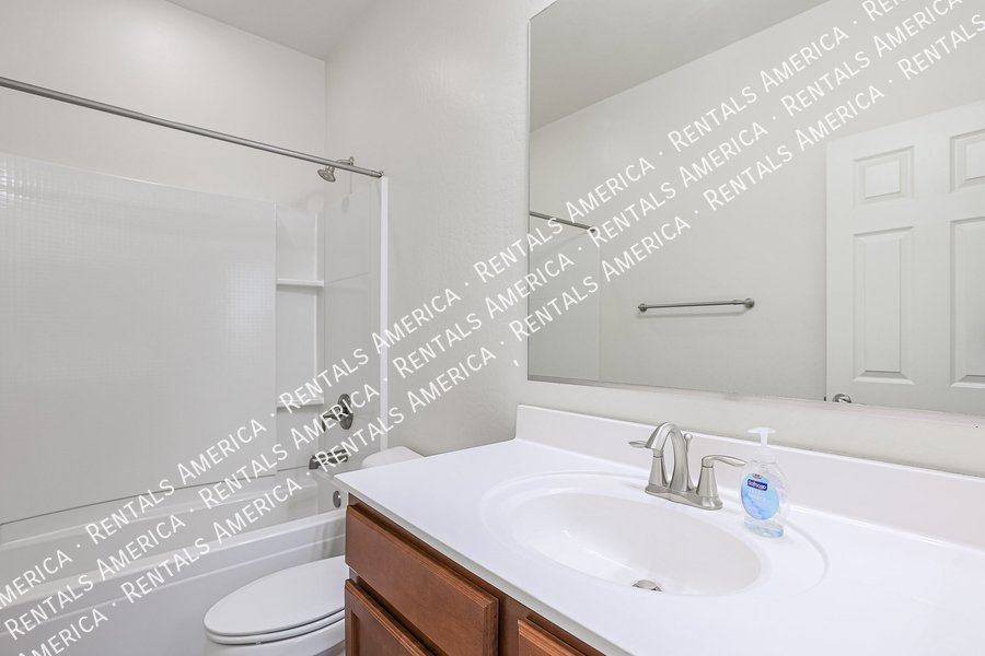 Available Now! Beautiful 5BD 3.5BA w/ Loft located in Peoria!!! property image