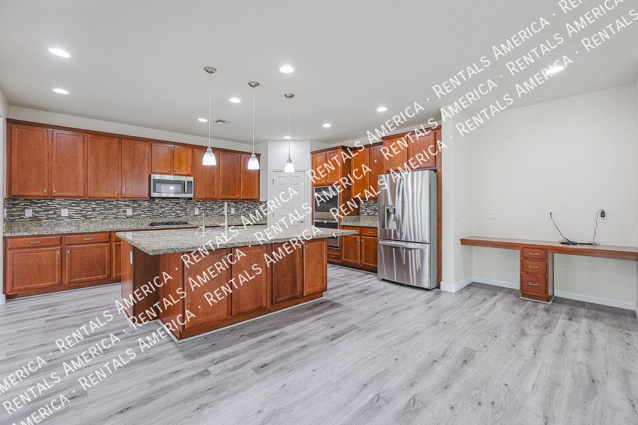 Available Now! Beautiful 5BD 3.5BA w/ Loft located in Peoria!!! property image