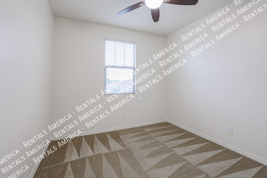 Available Now! Beautiful 5BD 3.5BA w/ Loft located in Peoria!!! property image