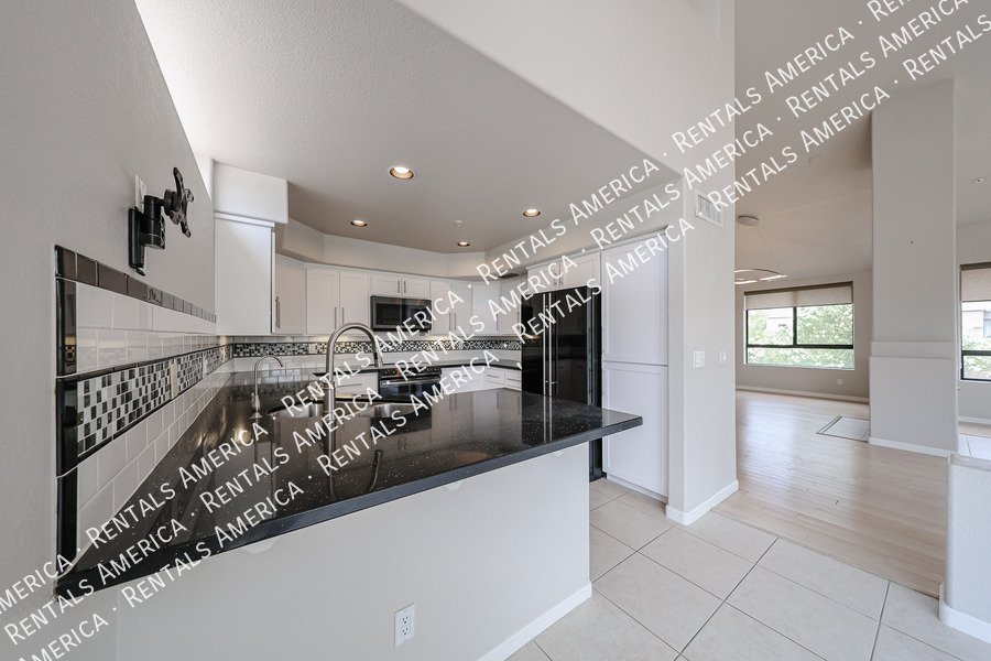 Stunning Scottsdale Condo property image
