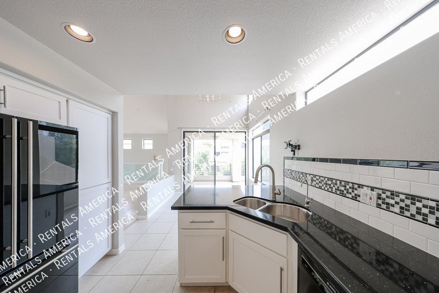 Stunning Scottsdale Condo property image