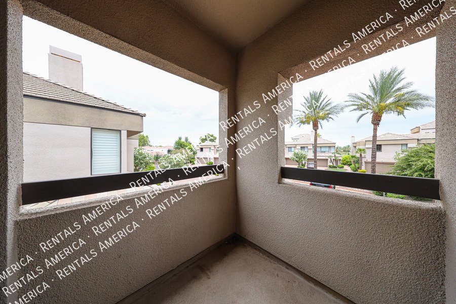 Stunning Scottsdale Condo property image