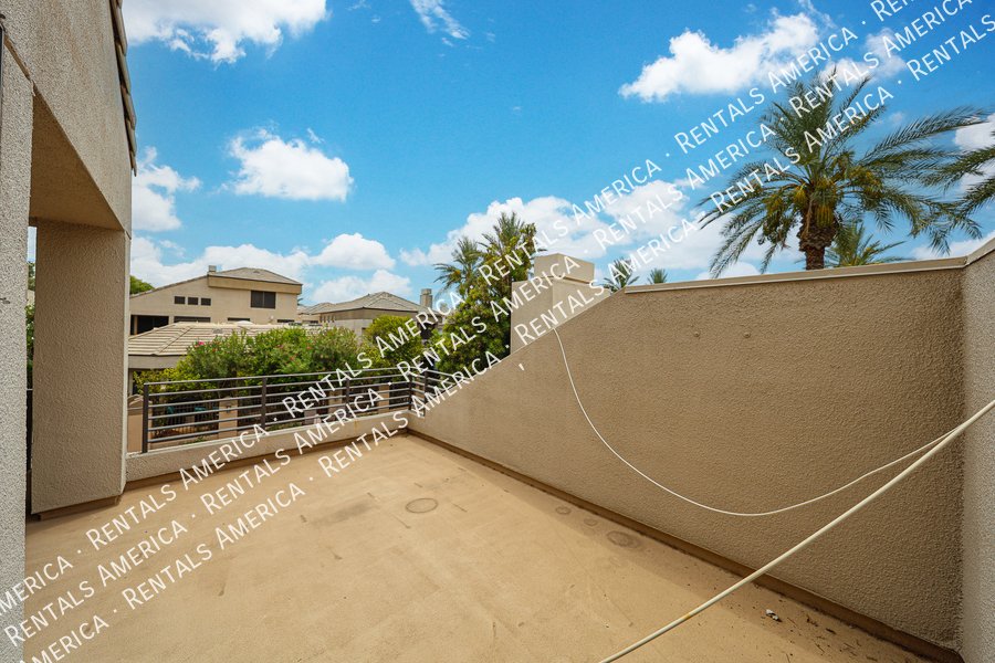 Stunning Scottsdale Condo property image