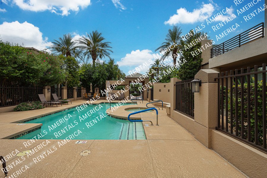 Stunning Scottsdale Condo property image