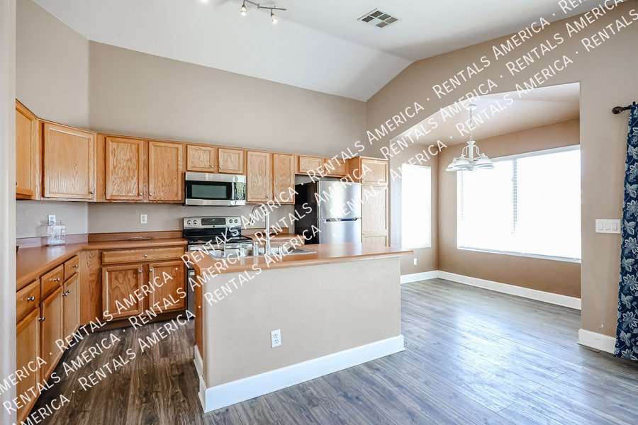 3 Bed 2 Ba Home For Rent property image