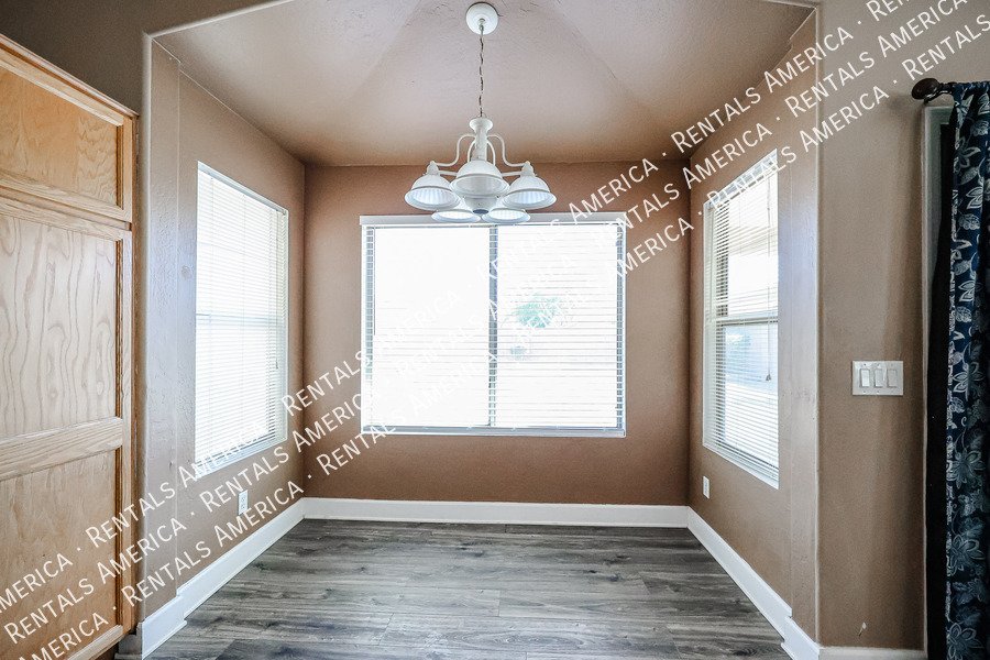 3 Bed 2 Ba Home For Rent property image